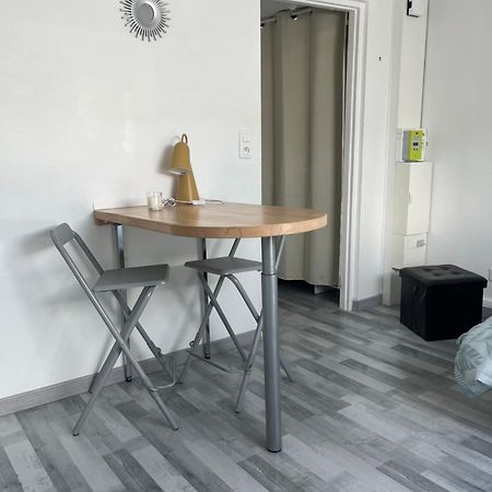 אמיינס Studio / Chambre Calme Pres De L'Etang St Pierre. מראה חיצוני תמונה